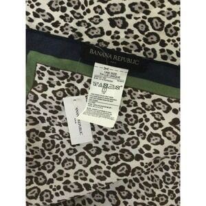 Square Banana Republic Leopards Africa scarf 100% polyester